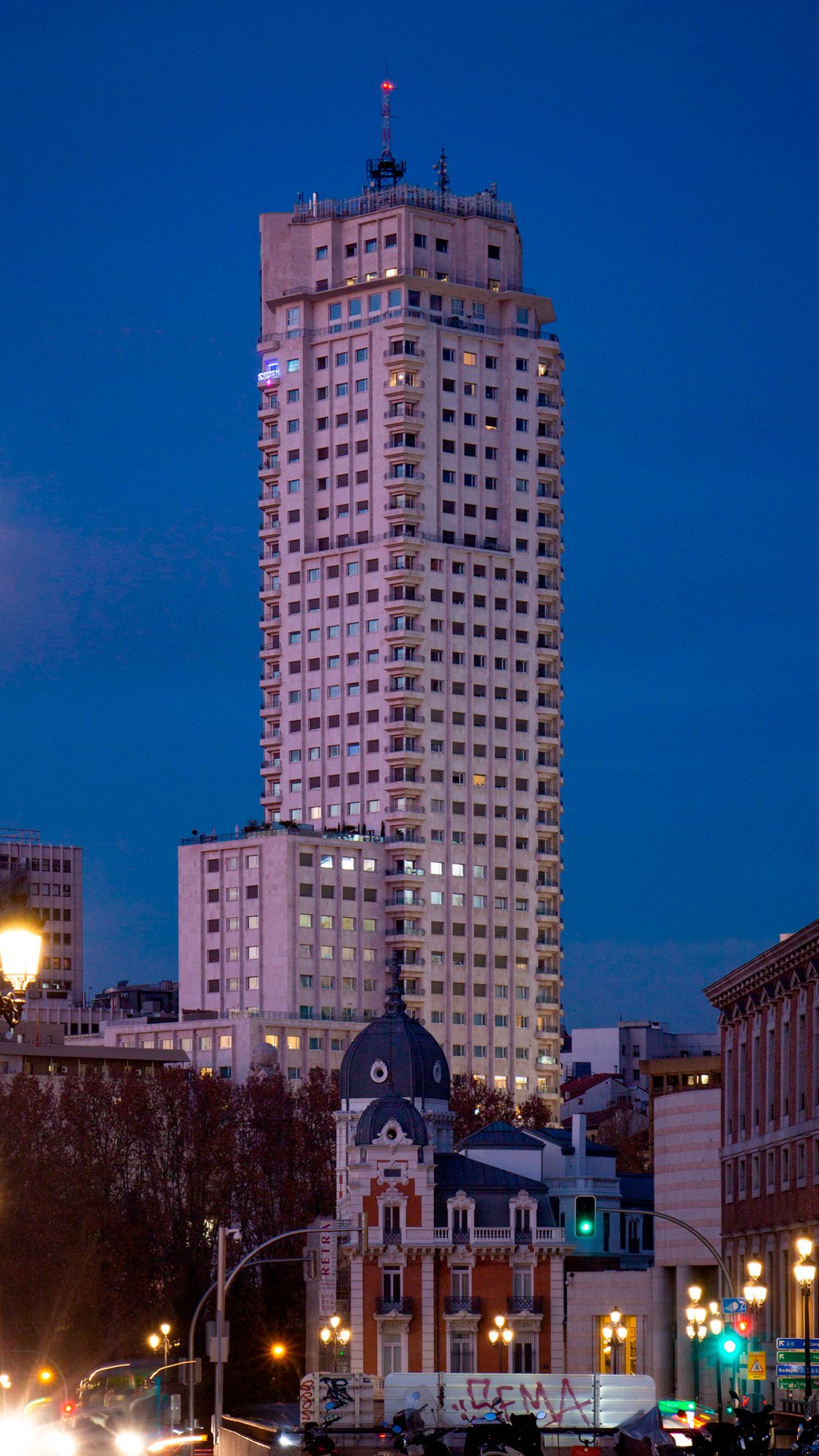 HOTEL BARCELÓ TORRE DE MADRID