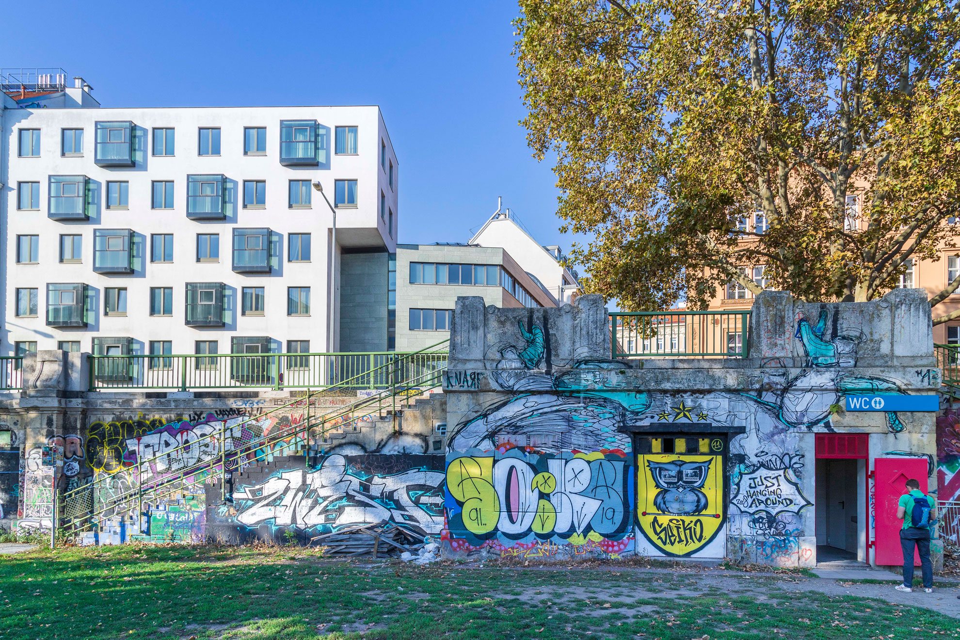 VIENA