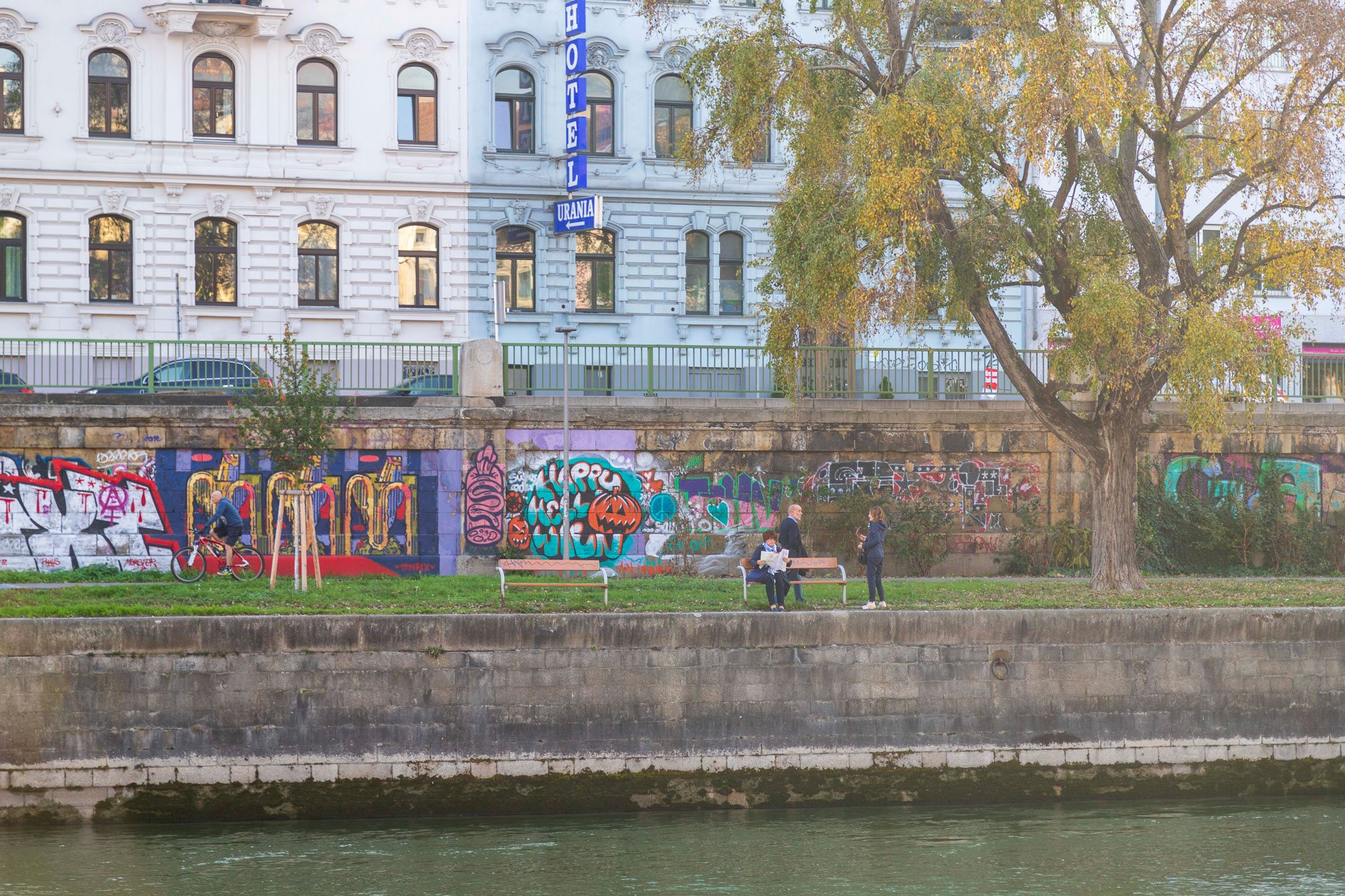 VIENA